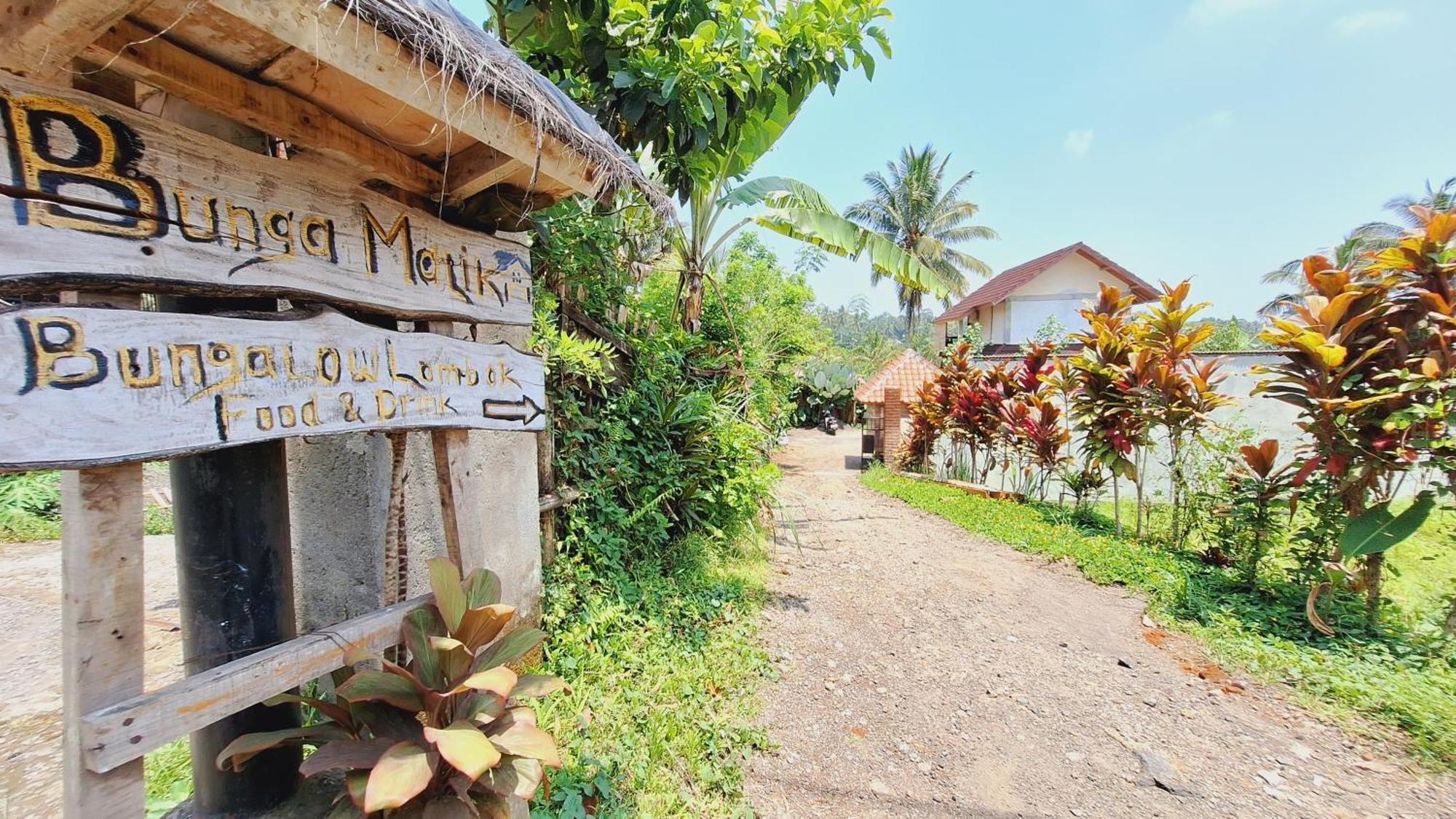 Bunga Maliq Bungalow Lombok Tetebatu Exterior foto